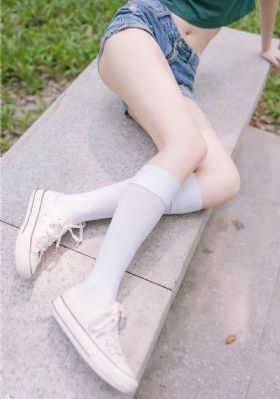 欧美高挑眉毛怎么画_4K在线手机播放