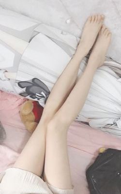 丝袜美女被啪啪不带套漫画_高清完整视频